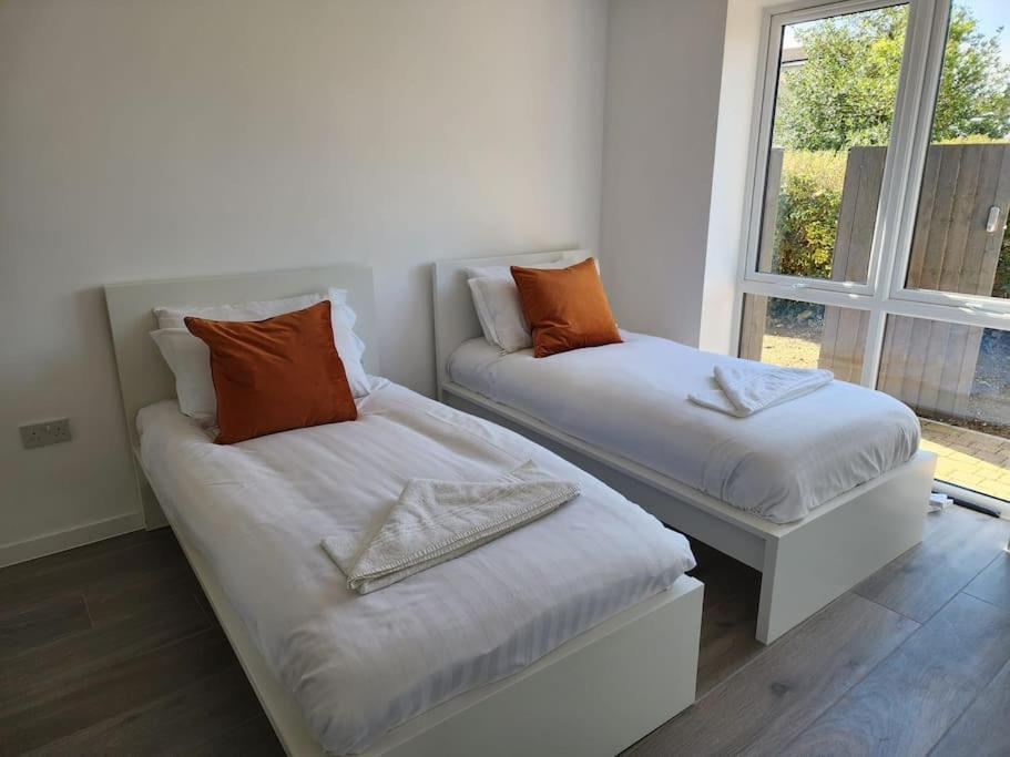 Paradigm Court, Modern 3-Bedroom Flat 1, Oxford Exterior foto